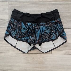 Lululemon Speed Shorts in Palm Lace Tofino Teal Multi/Black